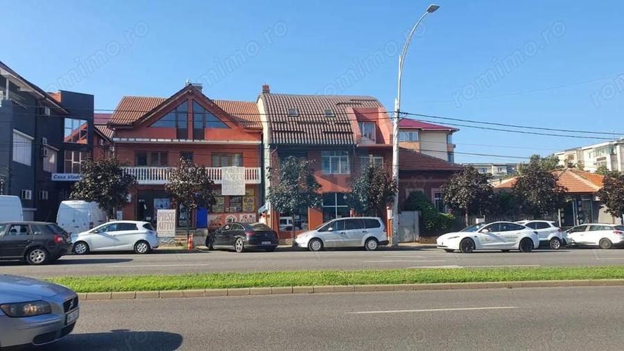Apartament cu 3 camere decomandat în Kiseleff