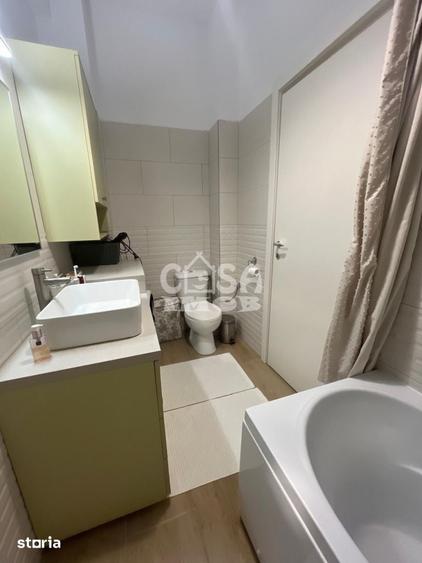 Apartament cu 3 camere decomandat în Sud