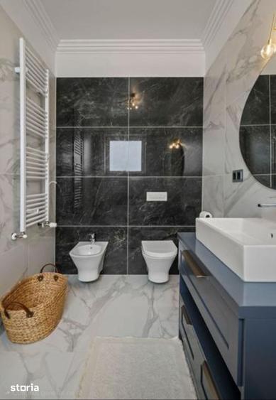 Apartament cu 5 camere în Pipera