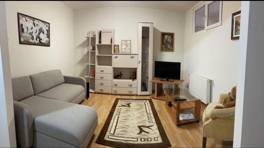 Apartament cu 2 camere semidecomandat, mobilat în Tomis Nord