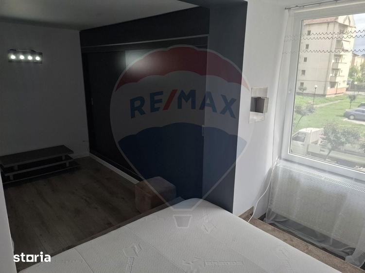Apartament cu 3 camere de inchiriat - 10