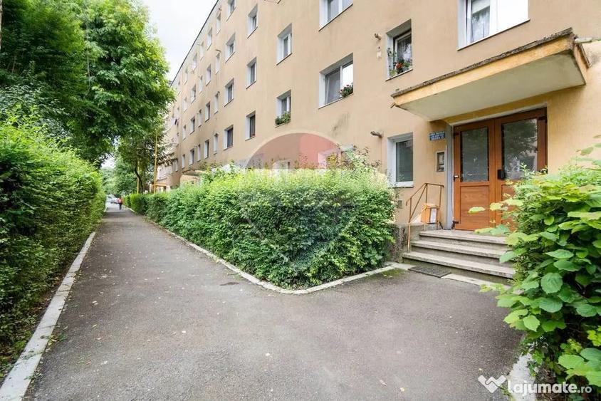 Apartament cu 2 camere semidecomandat în Astra