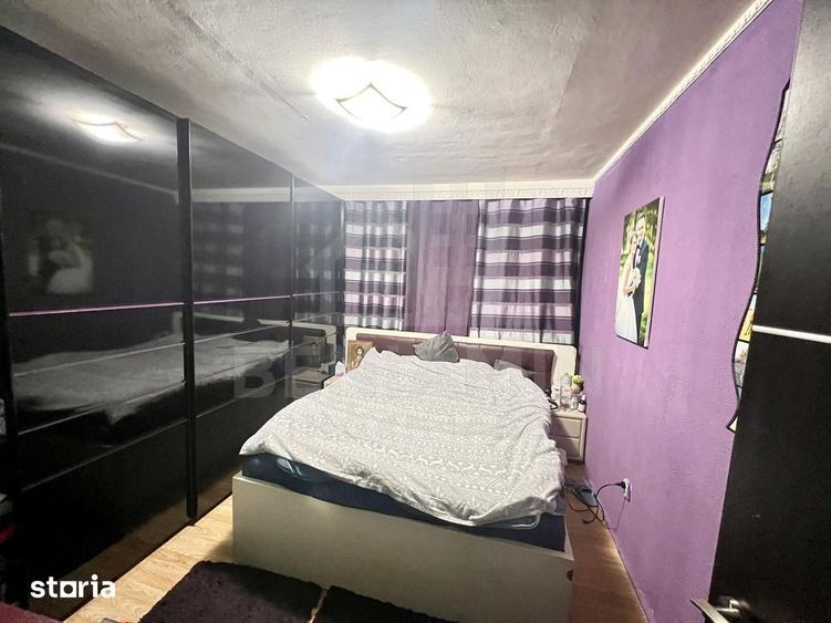 Apartament cu 3 camere decomandat în Astra