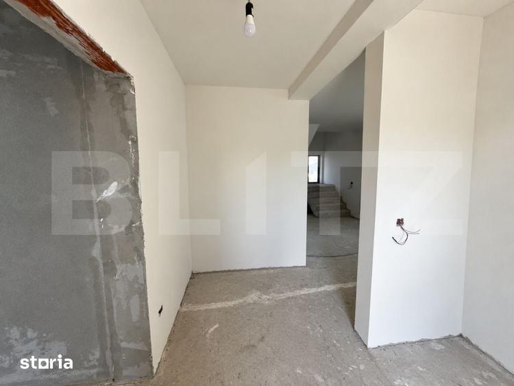 Casă cu 5 camere cu Teren 490 Mp în Jucu