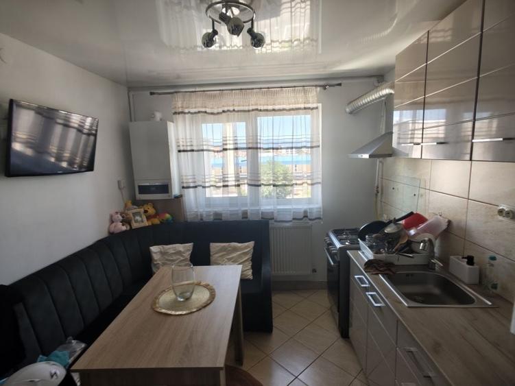 Apartament cu 2 camere decomandat în Comuna din Paris