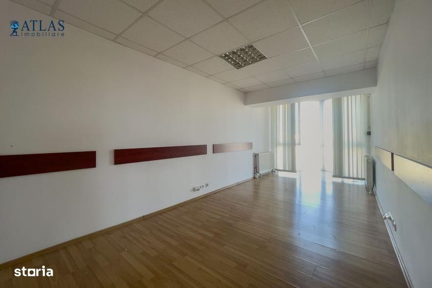 Spațiu comercial, de 100 mp, în Centrul Civic