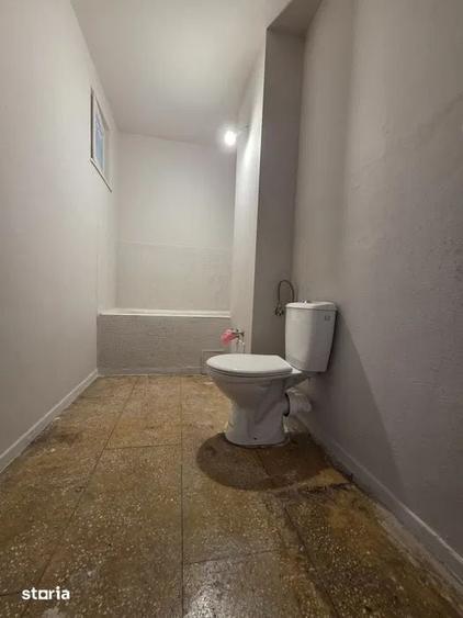 Apartament cu 2 camere decomandat în Ucea