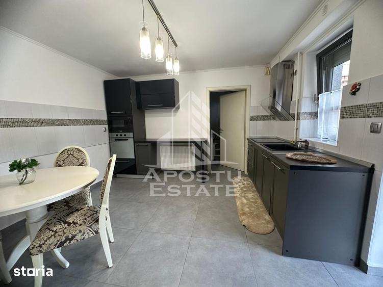 Casă cu 4 camere cu Teren 240 Mp în Lipovei