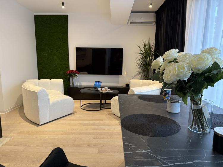 Apartament cu 3 camere decomandat în Barbu Văcărescu