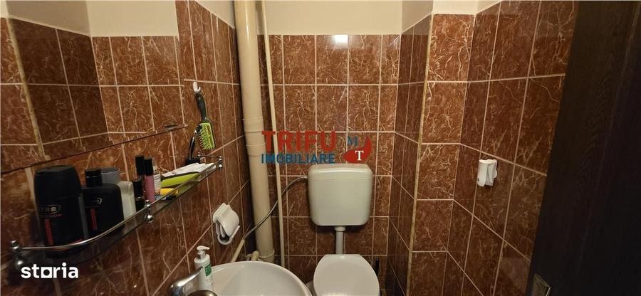 Apartament cu 3 camere decomandat în Cetate