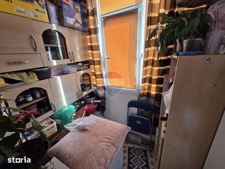 Apartament cu 3 camere decomandat în Sud