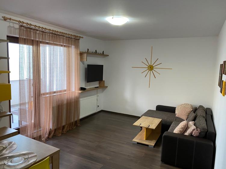 Apartament cu 2 camere decomandat în Calea Călărașilor