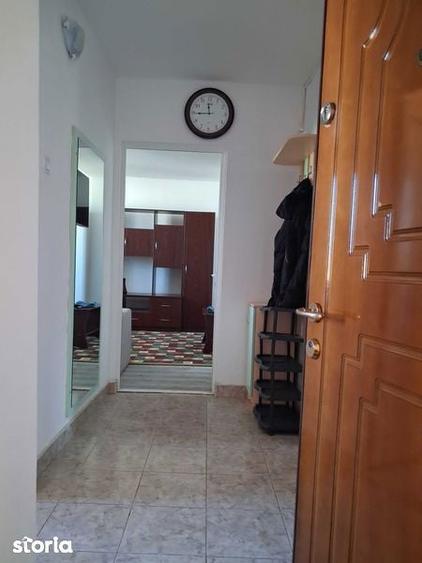 Apartament cu 3 camere decomandat în Mihai Bravu