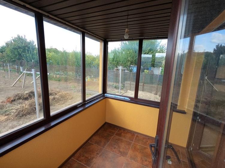 Casă individuală cu 6 camere cu Teren 1000 Mp în Smârdan