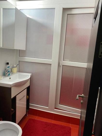Apartament cu 2 camere decomandat în Casa de Cultură — fotografia 1