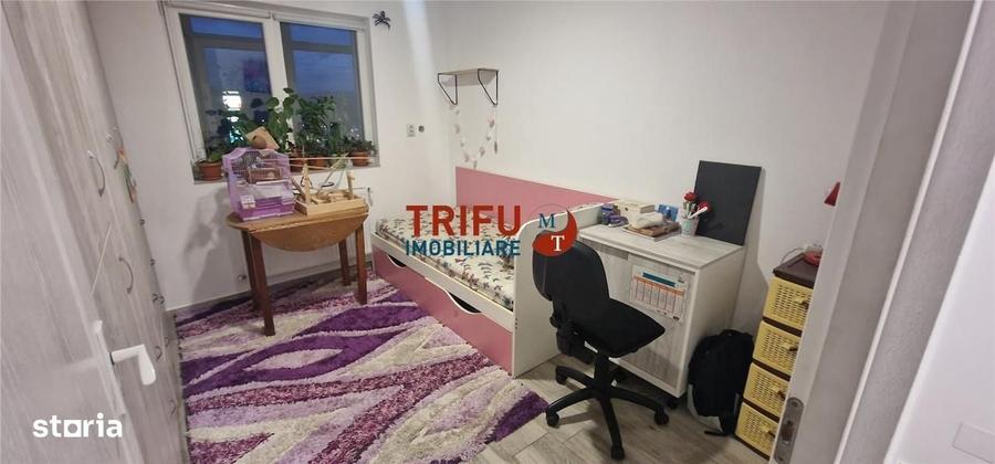 Apartament cu 4 camere decomandat în Central