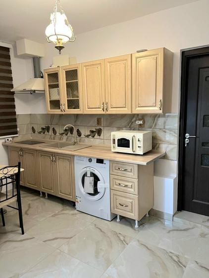 Apartament cu 3 camere decomandat în Centrul Istoric