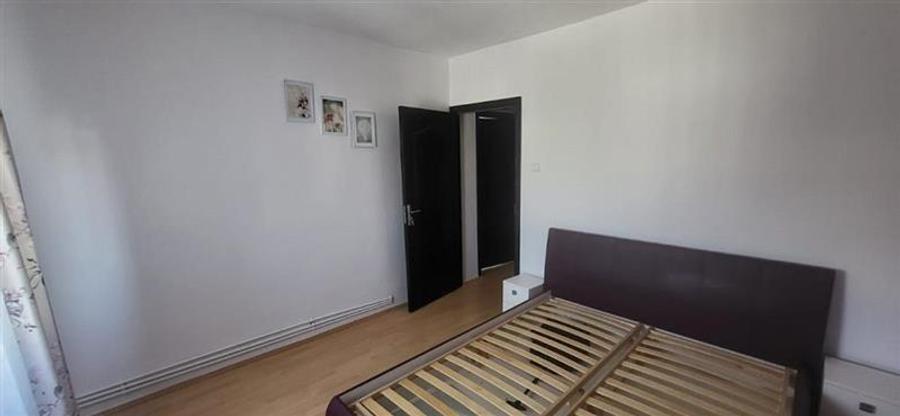 Apartament cu 3 camere decomandat, mobilat în Tudor Vladimirescu