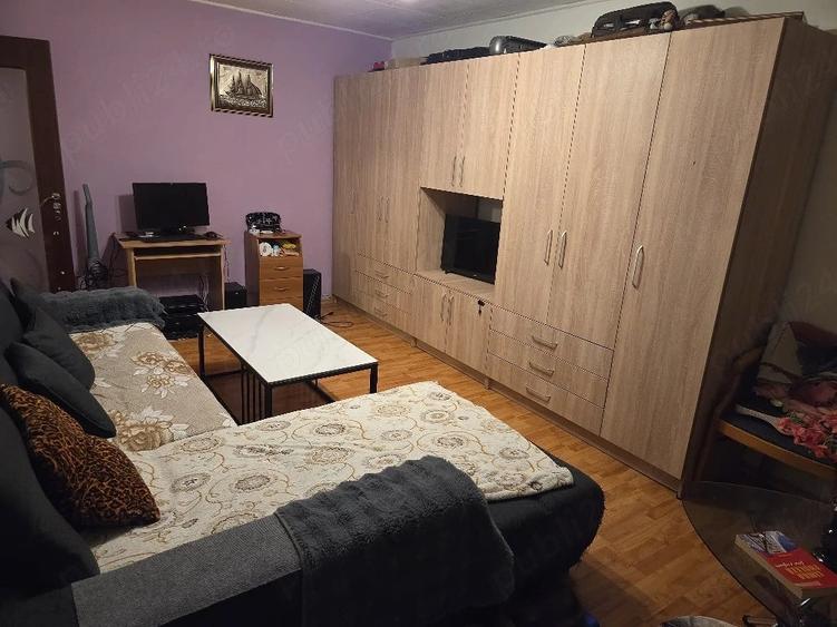 Apartament cu 3 camere decomandat în Gării
