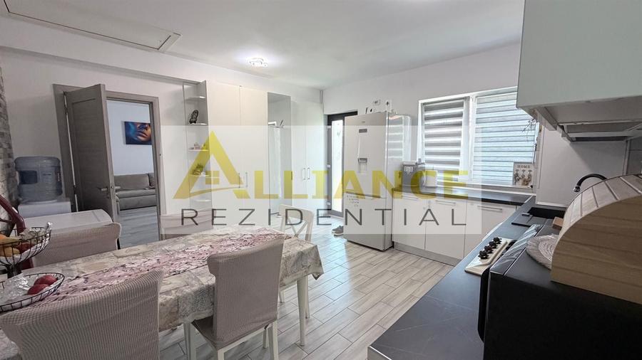 Casă individuală cu 3 camere cu Canalizare în Berceni