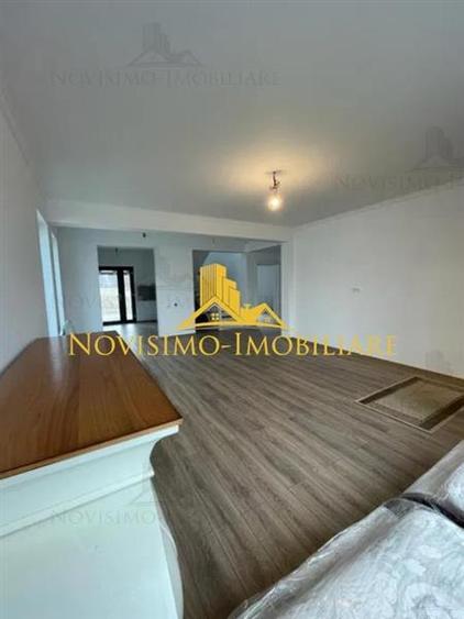 Casă individuală cu 5 camere cu Teren 408 Mp în Strejnicu
