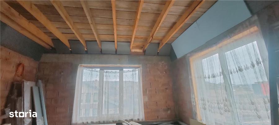 Casă cu 3 camere cu Teren 350 Mp în Bârnova