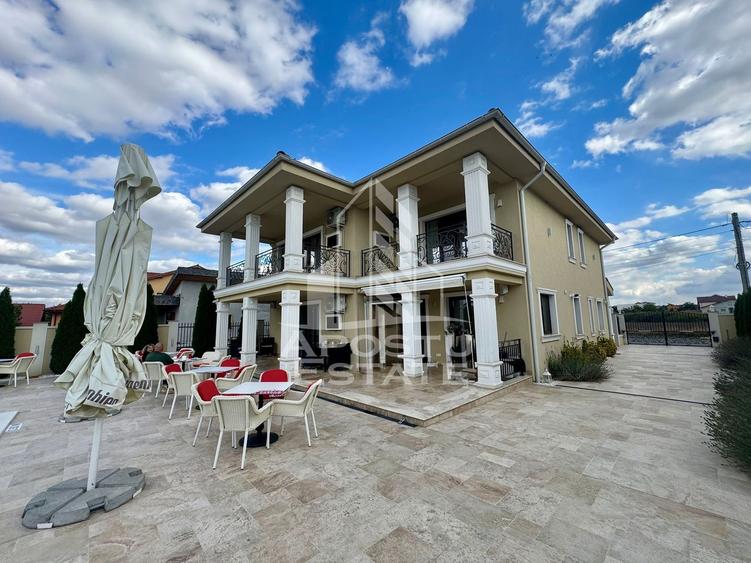 Casă individuală cu 6 camere cu Piscina în Dumbrăvița
