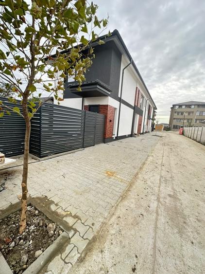Apartament cu 2 camere decomandat în Bragadiru
