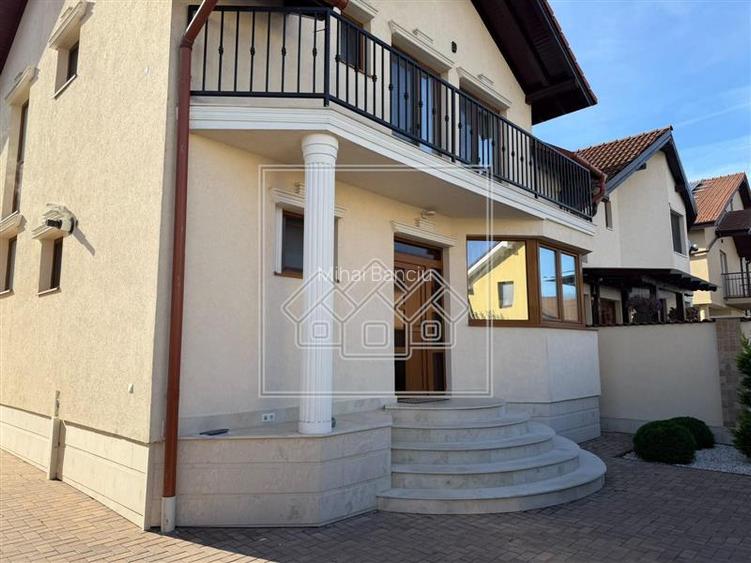 Casa de vanzare, 150 mp, terasa si parcare, Tineretului
