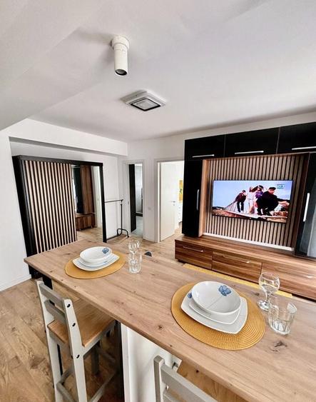 Apartament cu 2 camere, mobilat în Central