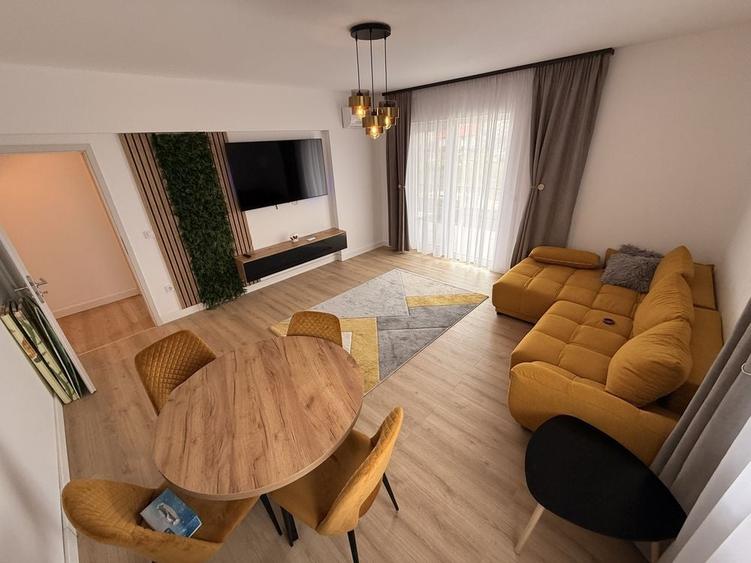 Apartament cu 2 camere decomandat în Exterior Vest