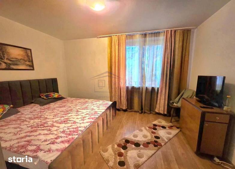 Apartament cu 2 camere decomandat în Central — fotografia 3