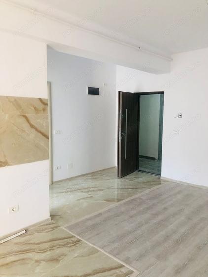 2 camere la 2 minute de benzinaria ESO - 6