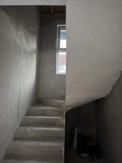 Casă cu 4 camere în Șelimbăr