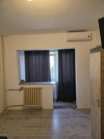 Garsonieră semidecomandată în Central