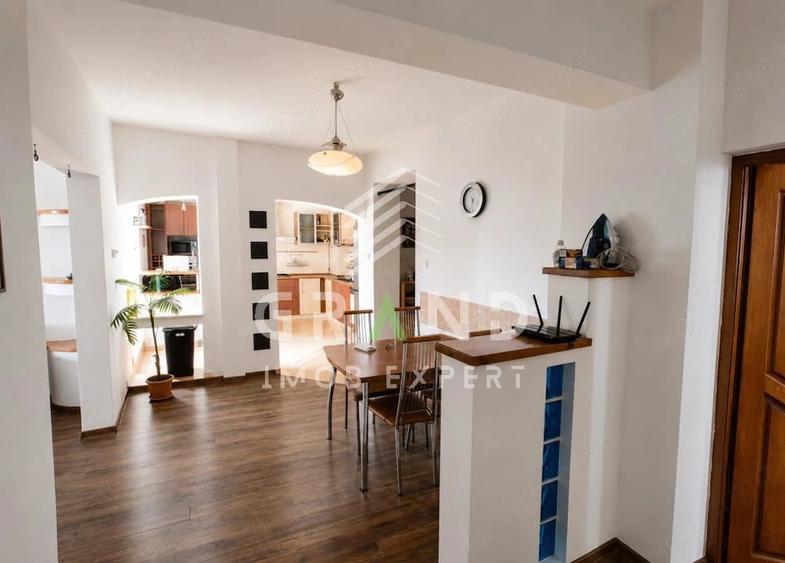 Apartament cu 4 camere semidecomandat în Zorilor