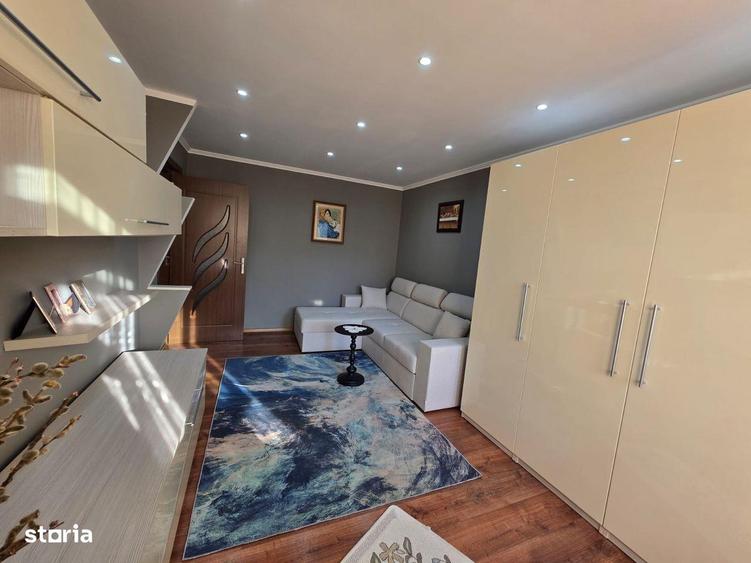 4 camere, zona Favorit, etaj intermediar, 2 balcoane, mobilat, utilat - 8