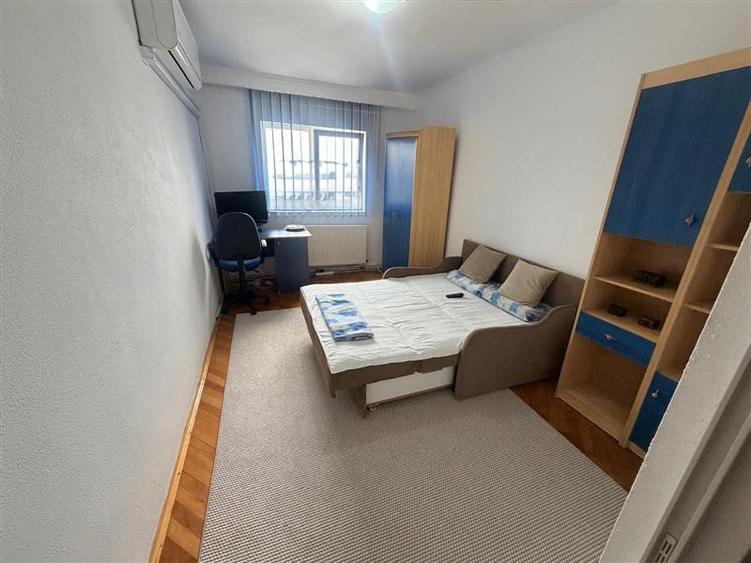Apartament cu 2 camere decomandat, mobilat în Alexandru cel Bun
