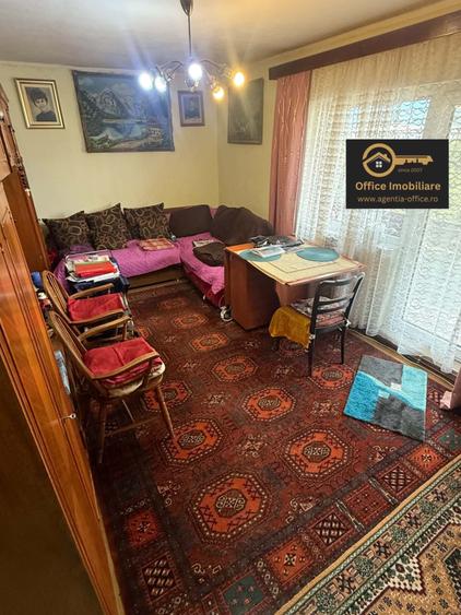 Apartament cu 4 camere decomandat în Traian