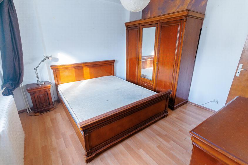 Apartament cu 3 camere decomandat în Lacul Tei