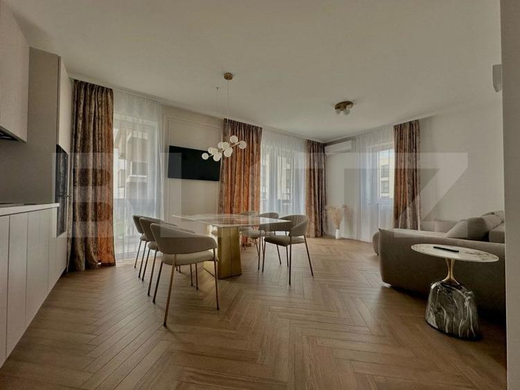 Apartament cu 3 camere semidecomandat, mobilat în Vest