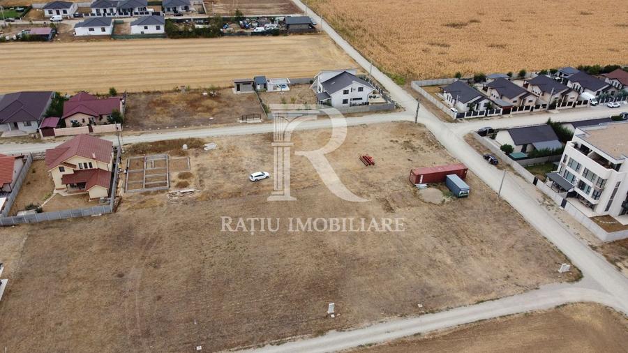 Teren Construcții intravilan de 541 mp, în Sântandrei