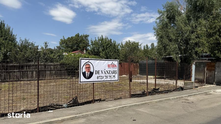 Teren de 302 mp, în Militari