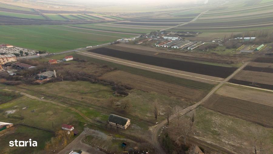 Teren de 444 mp, în Central
