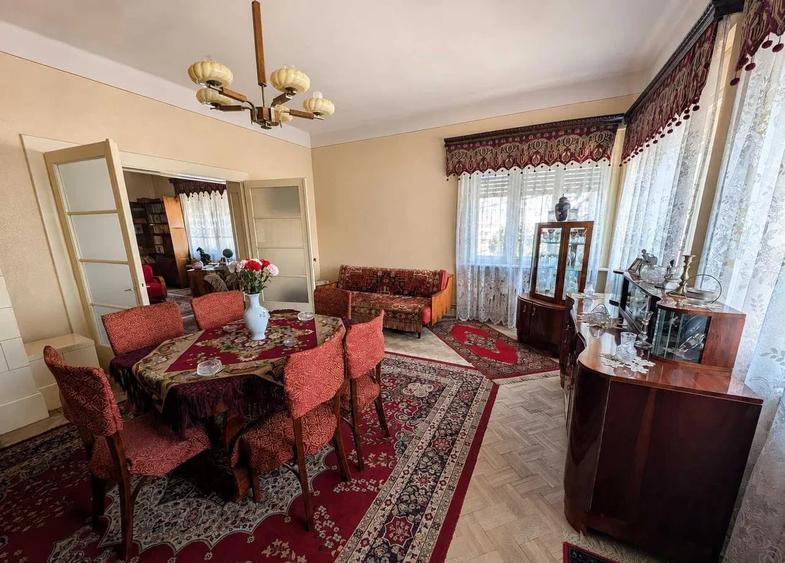 Apartament cu 3 camere în Central