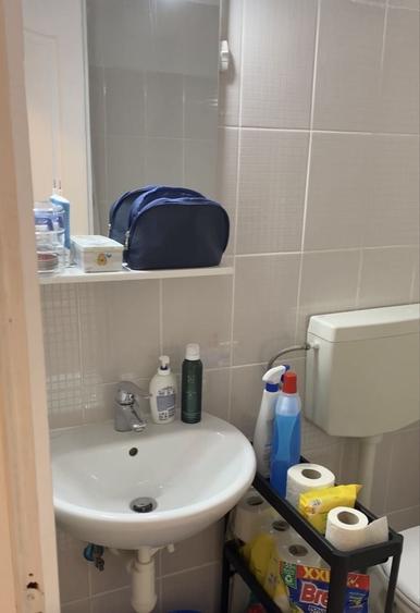 Garsonieră decomandată în Broscărie