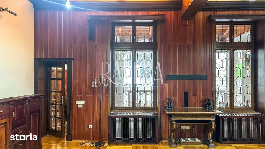 Casă cu 9 camere cu Teren 450 Mp în Rosetti