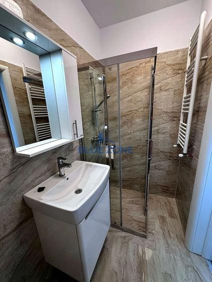Apartament cu 3 camere decomandat, mobilat în Progresul