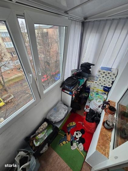Apartament cu 3 camere decomandat în Micro 17