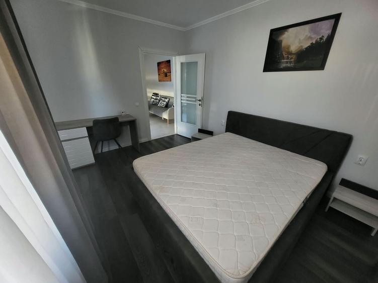 Apartament cu 2 camere semidecomandat în Florești